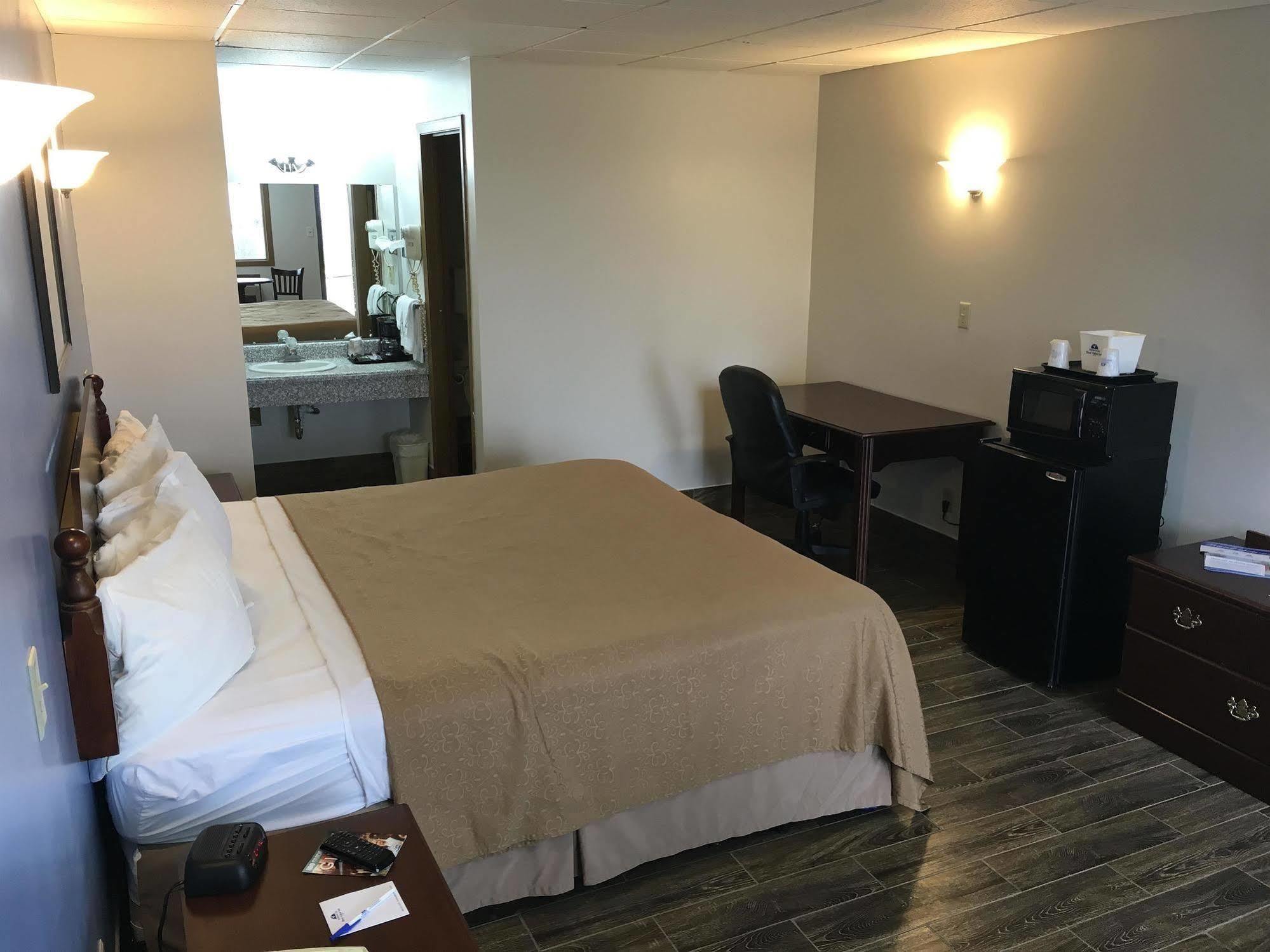 Americas Best Value Inn-Celina Esterno foto